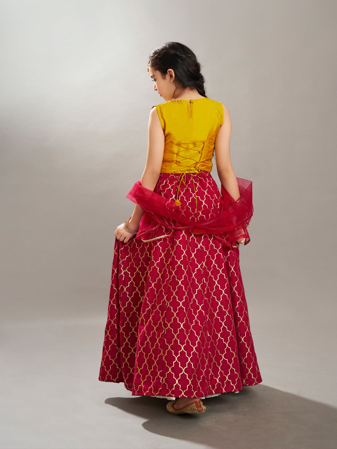 Color_maroon