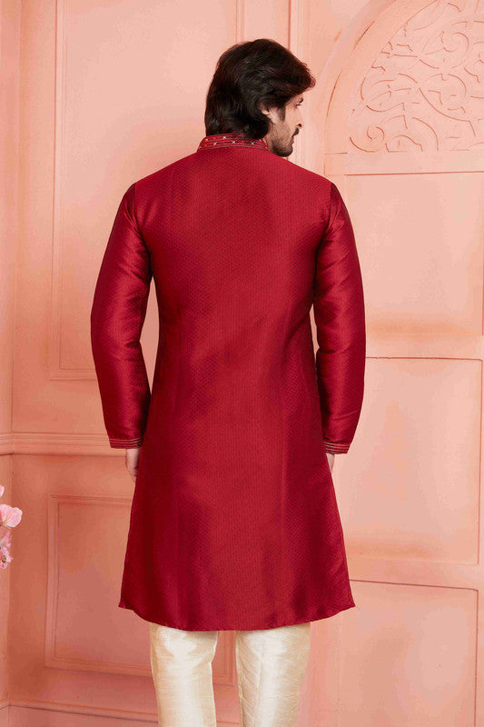 Color_Maroon