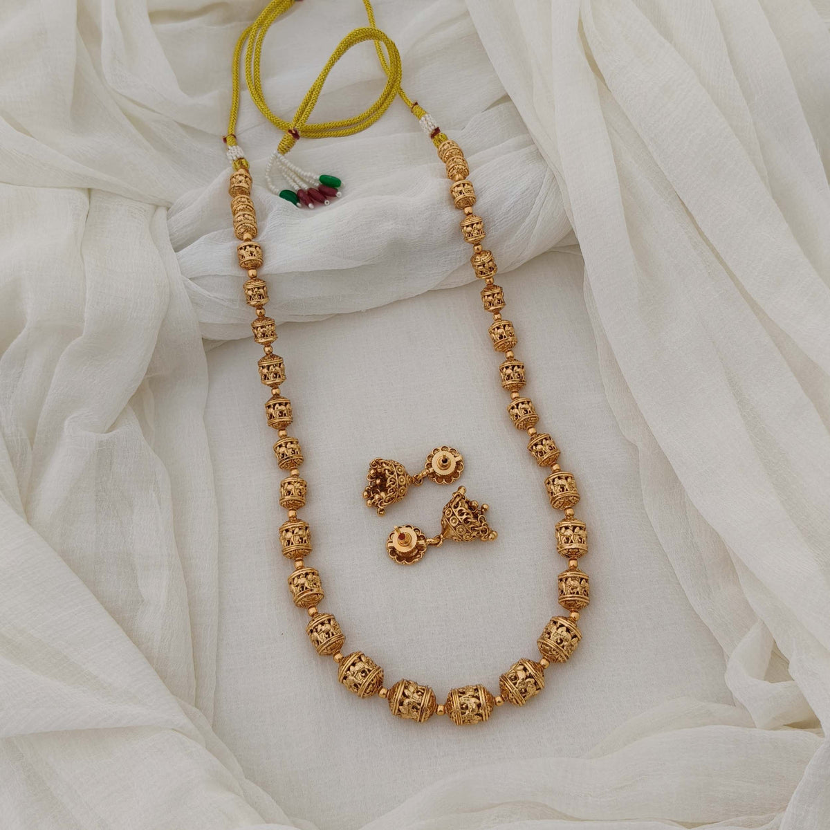 Women's Antique Gold Finish Copper Alloy Jewellery Set