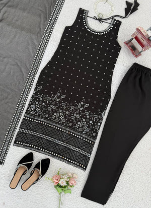 Color_Black