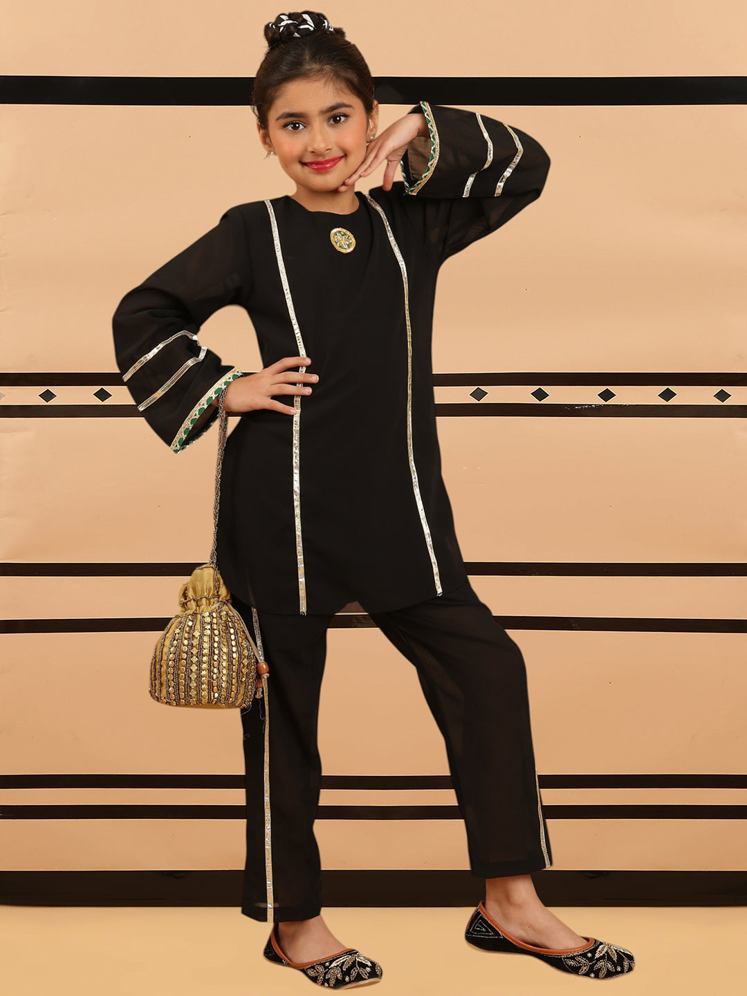 Color_Black