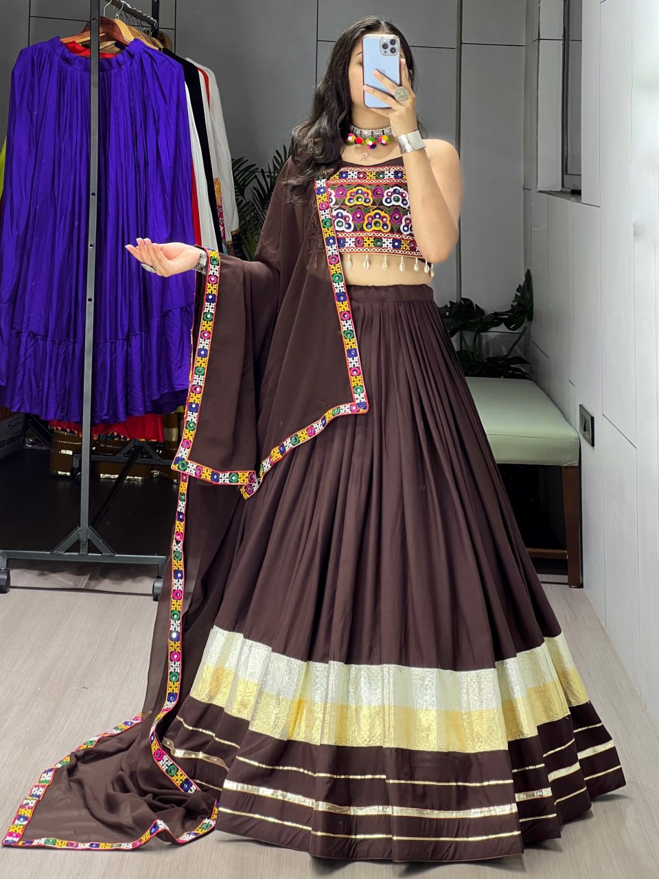 Color_Brown
