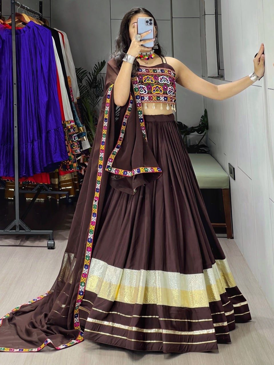 Color_Brown