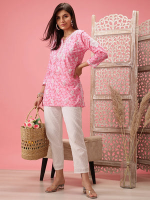 Color_Pink
