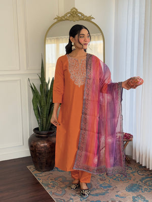 Color_Orange