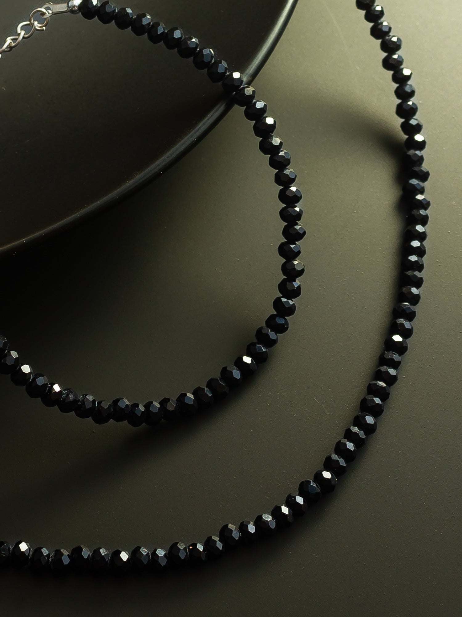 Color_Black