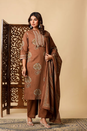 Color_Brown