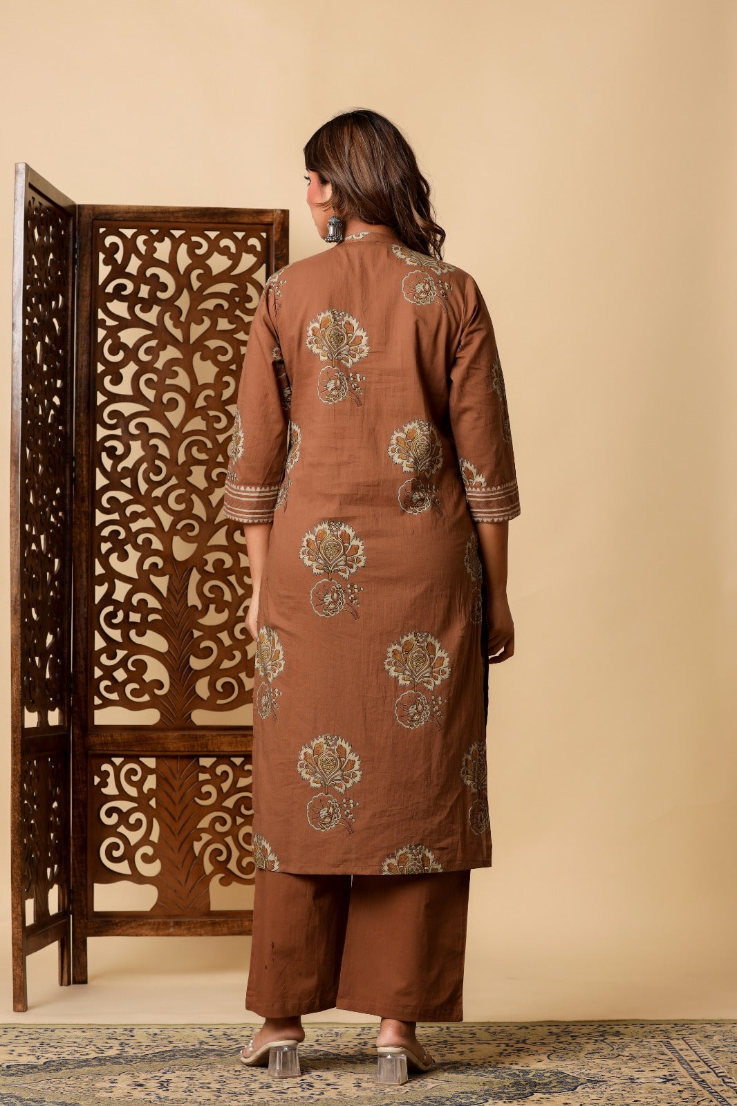 Color_Brown