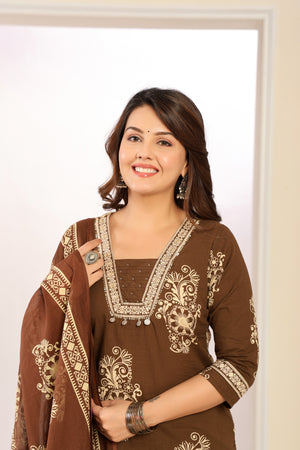 Color_Brown