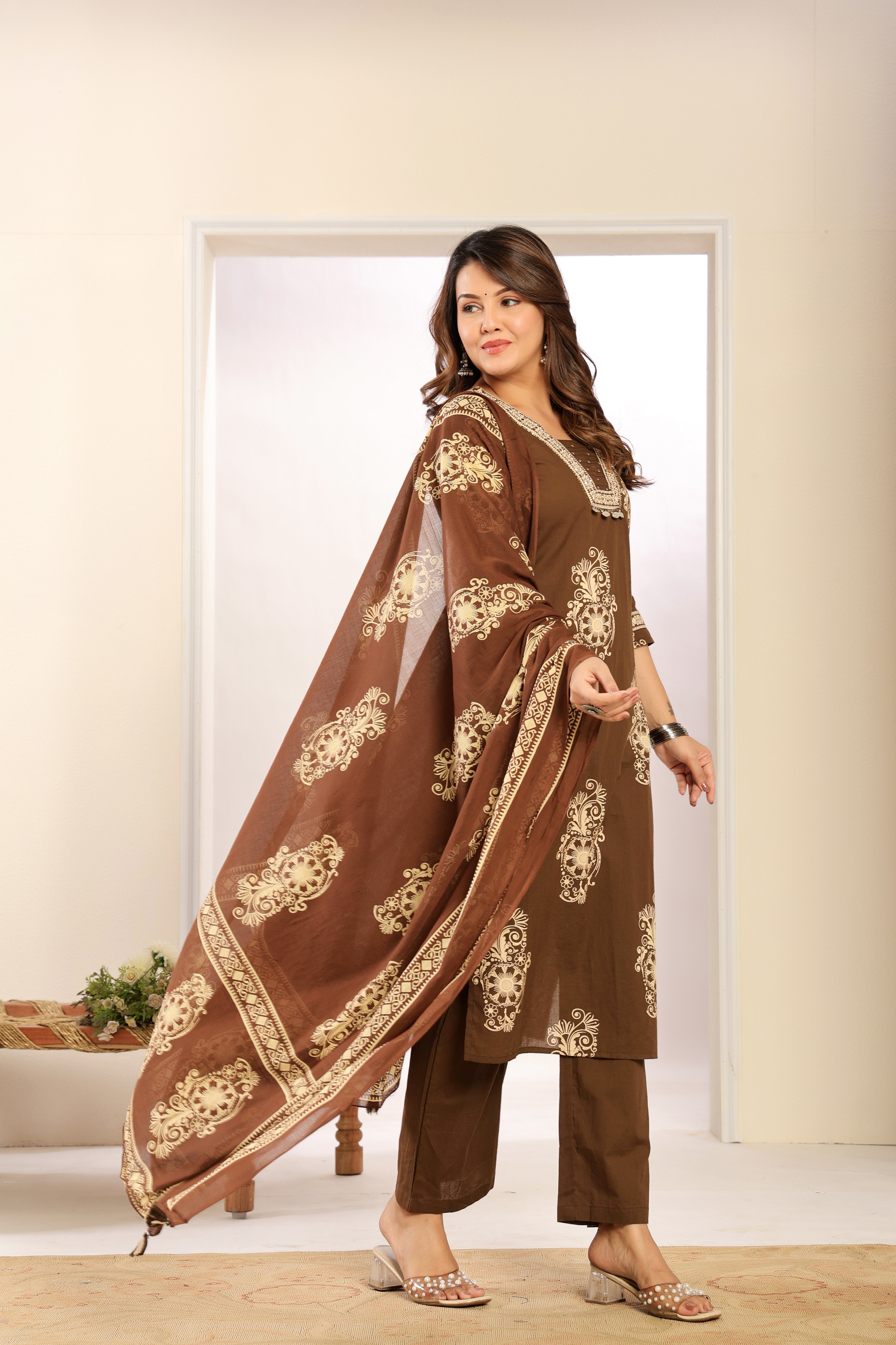 Color_Brown
