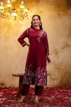Color_Maroon