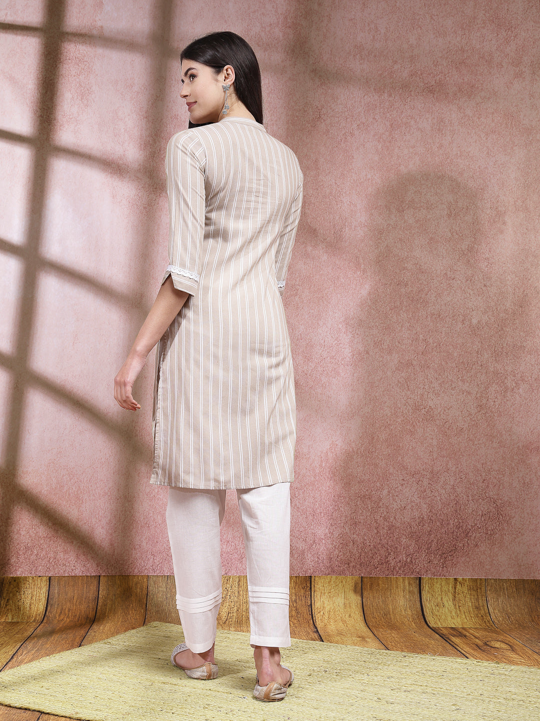 Color_Beige