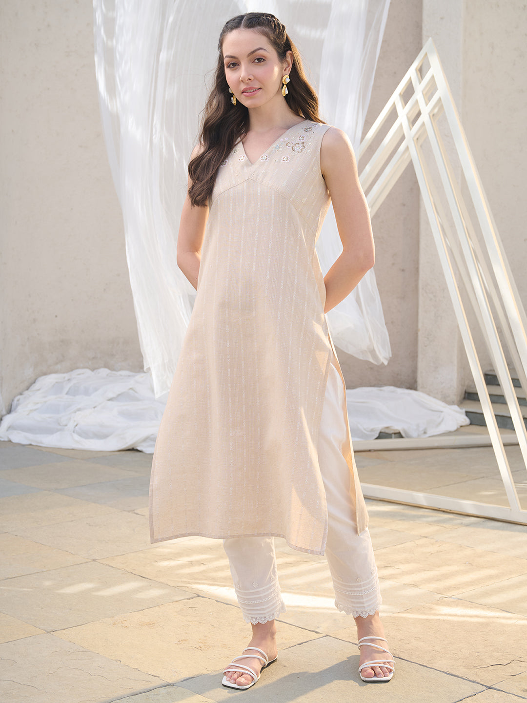 Color_Beige