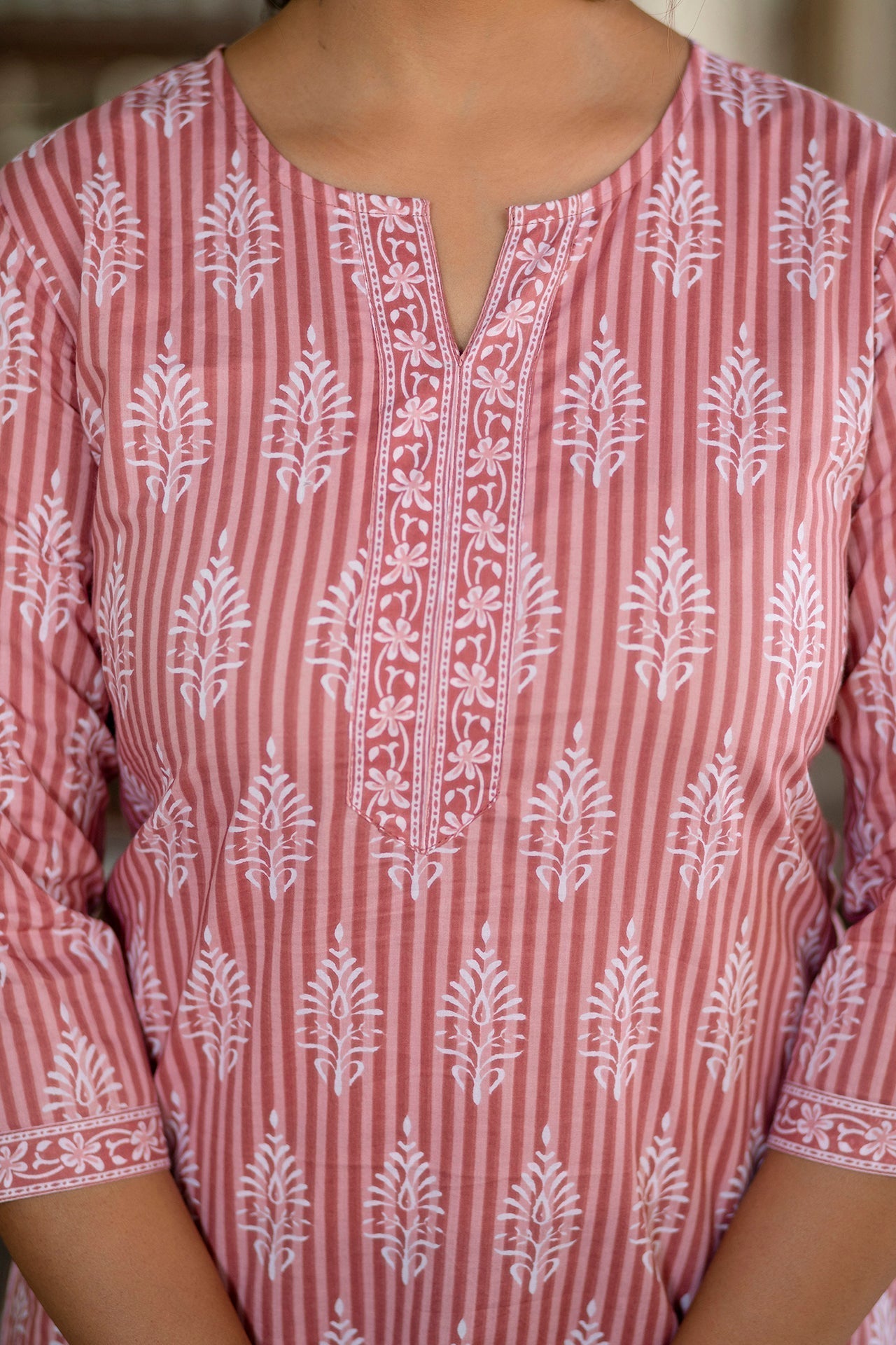 Women's Pink Straight Tunic With Three Quarter Sleeves