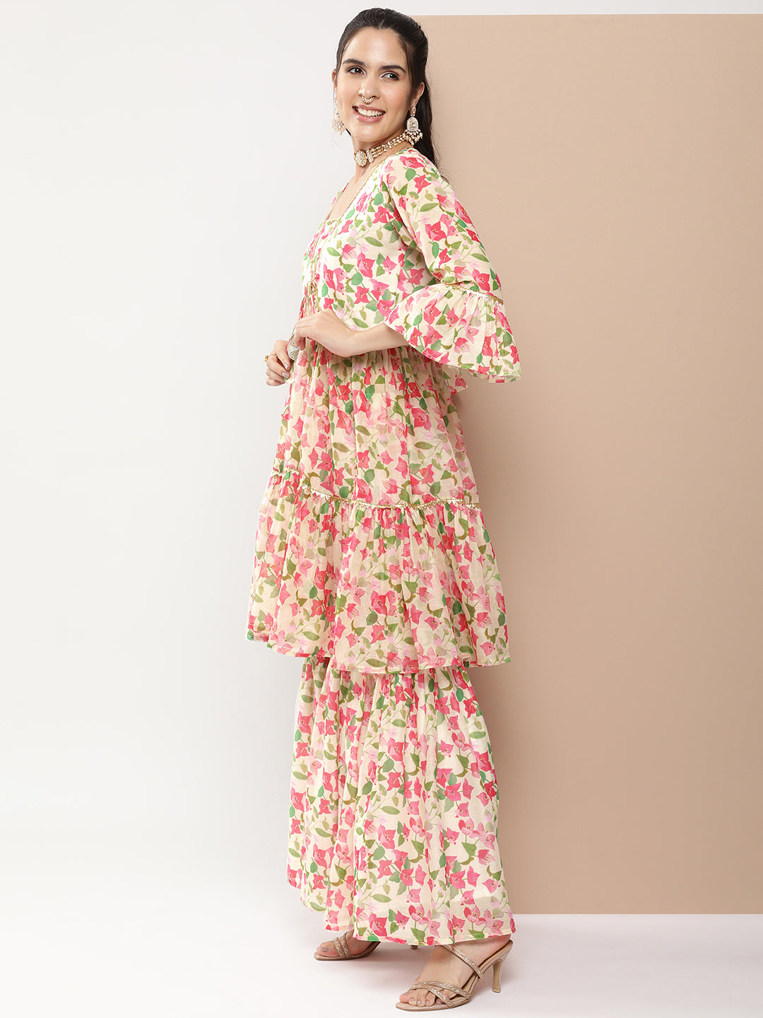 Women's Beige Floral Print Kurta Gotta Patti Details With Beige Floral Print Sharara