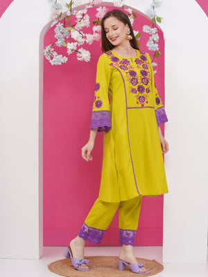 Color_yellow