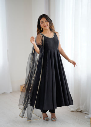 Color_Black