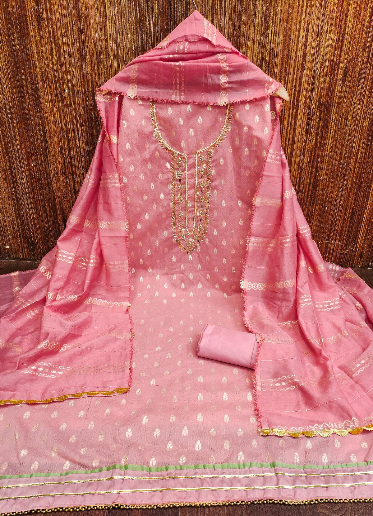 Color_Pink
