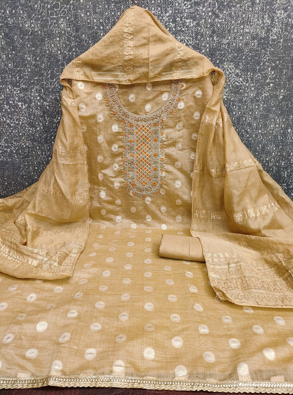 Color_Beige
