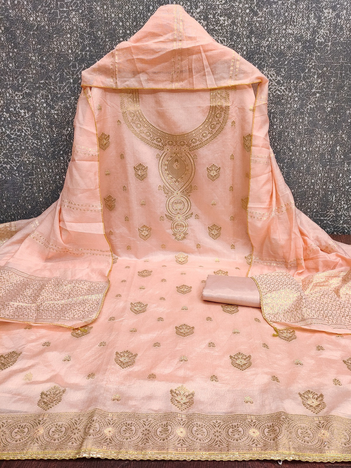 Color_Peach