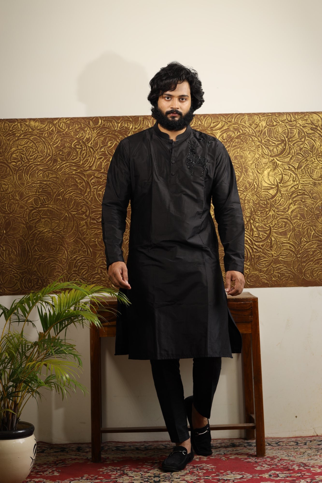 Men's Solid Black Reindeer Embroidered Kurta With Crop Pants