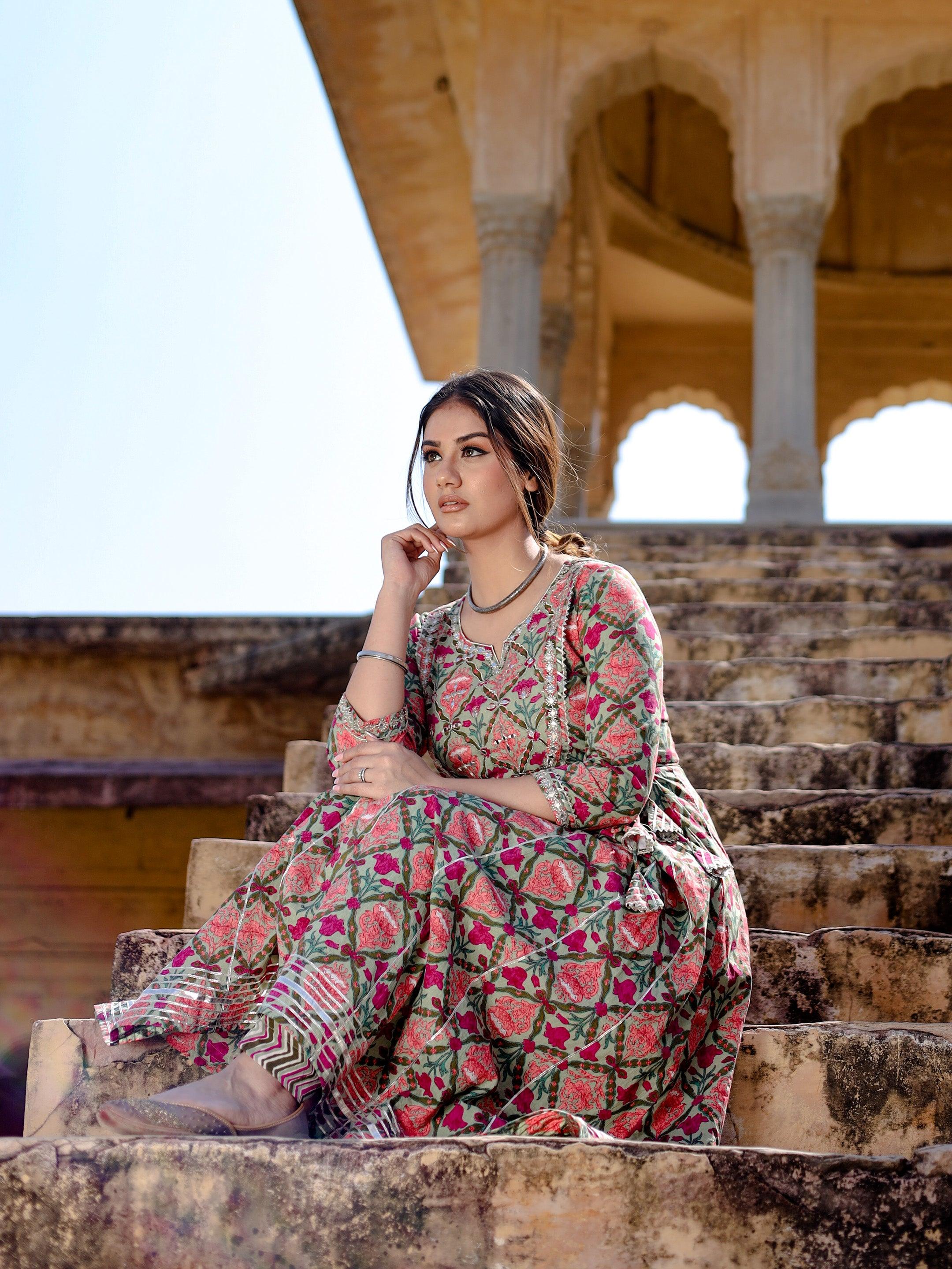 Women's Green Floral Printed Anarkali Kurta Pant Sets