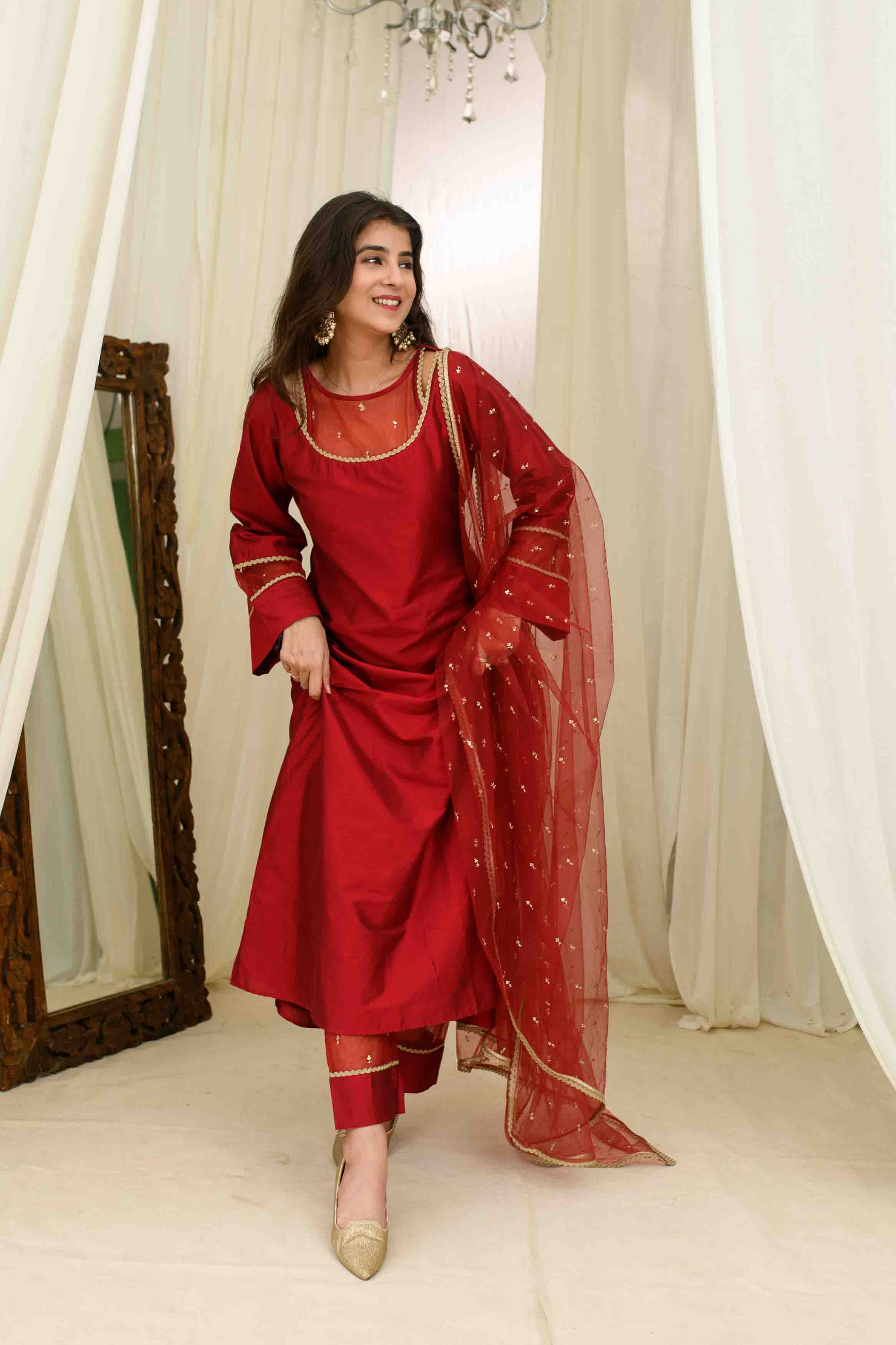 Color_Maroon