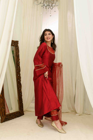 Color_Maroon