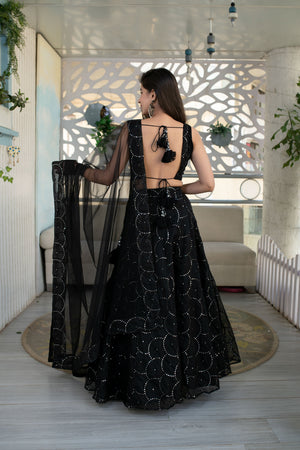 Color_Black
