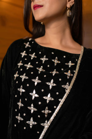 Color_Black