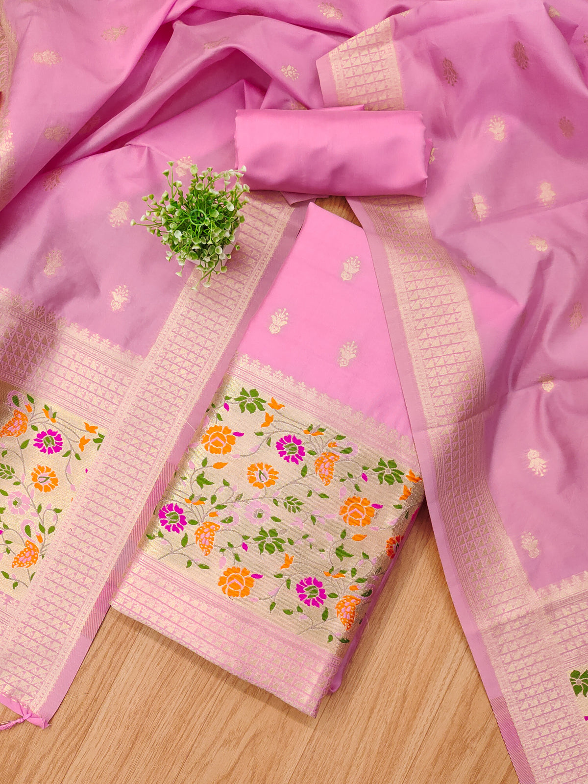 Color_Pink