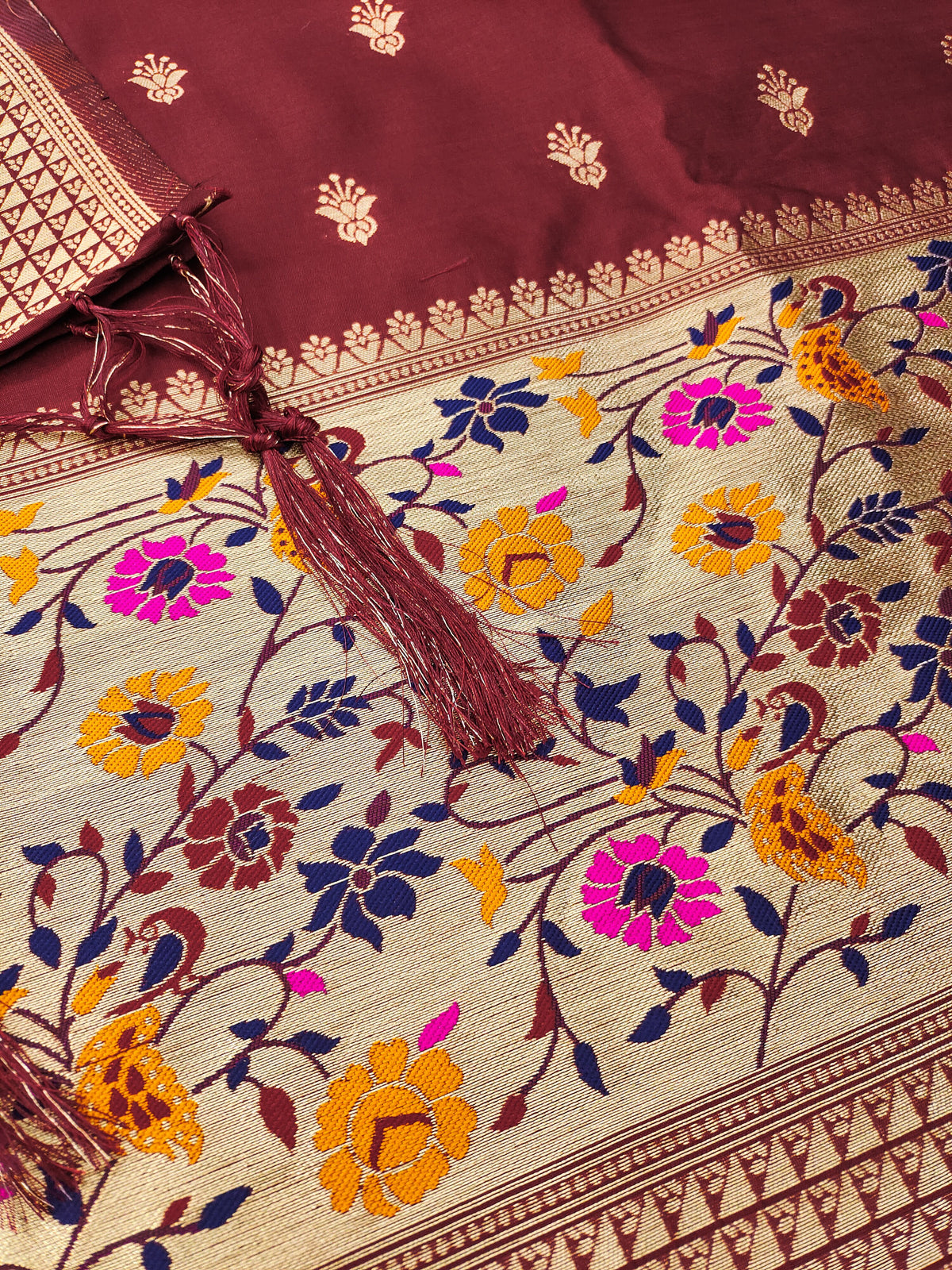 Color_Maroon