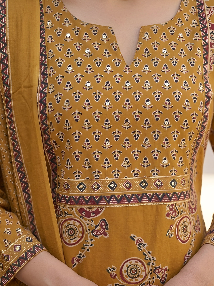 Color_Mustard