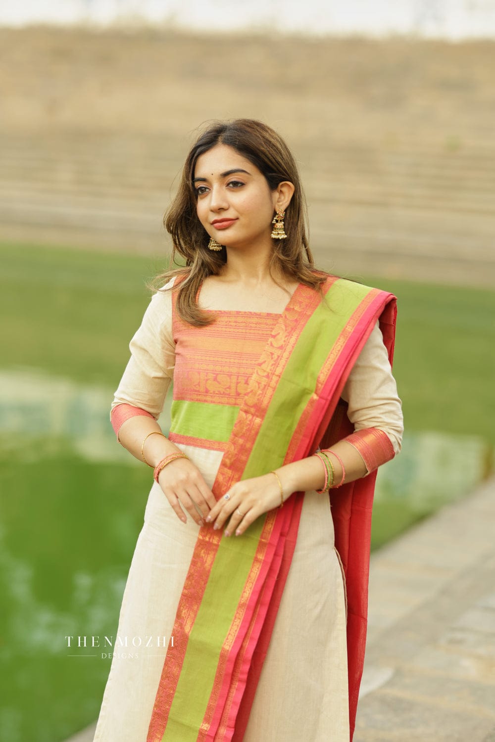 Women's White Kanchi Cotton Suit Set with Contrast Green & Pink Dupatta
