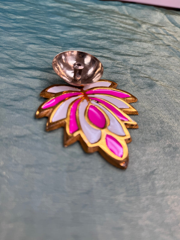 Rangoli Paro Diya – Traditional Decorative Oil Lamp for Puja & Festive Décor