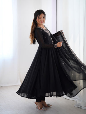 Color_Black