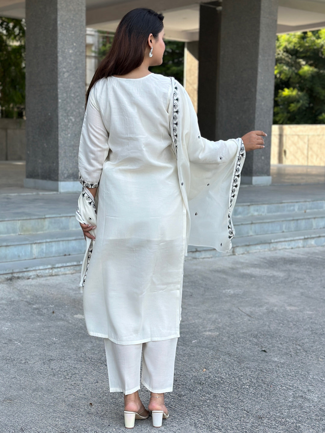Color_Off White