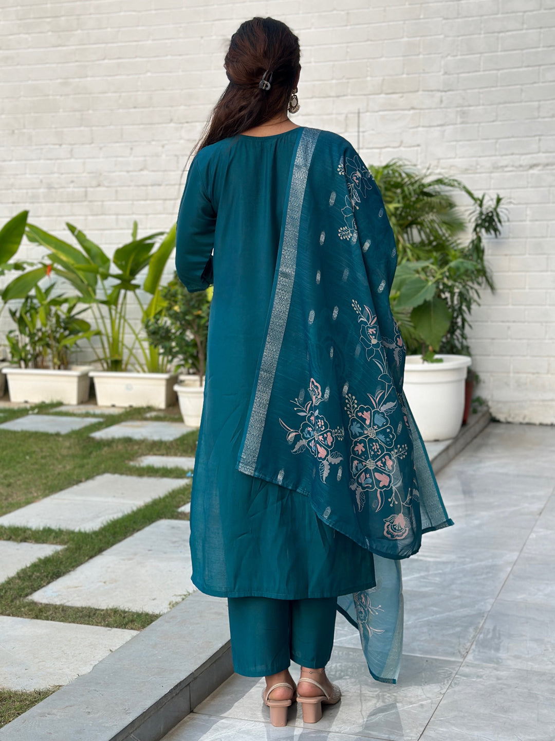 Color_TEAL