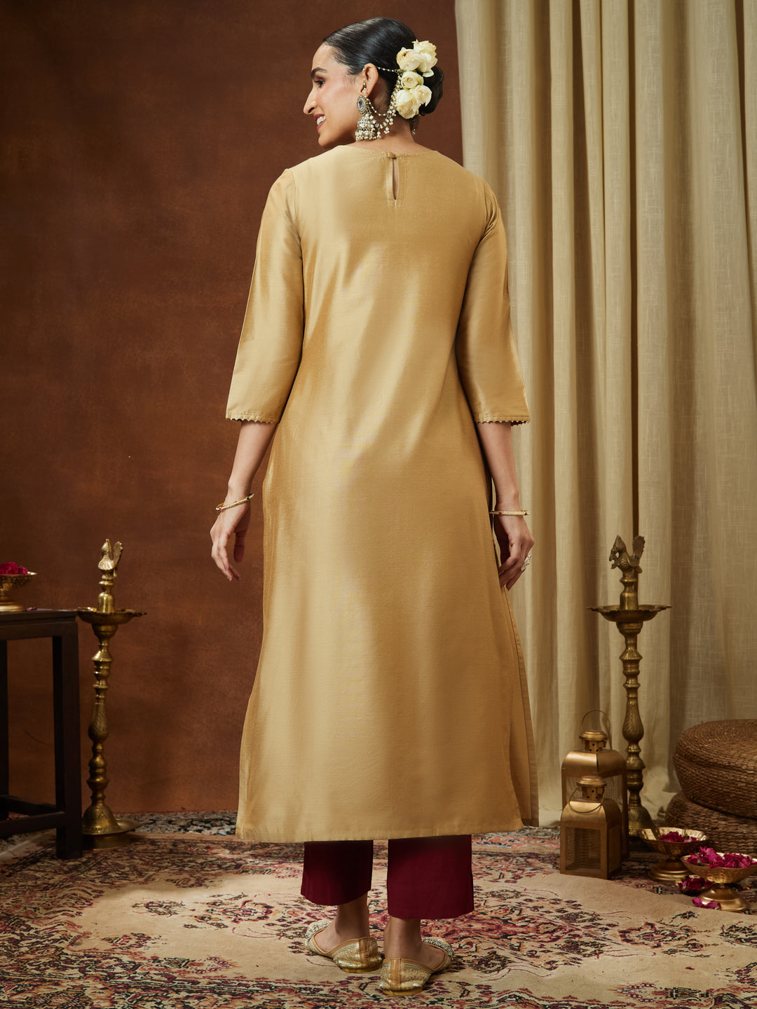 Color_Beige