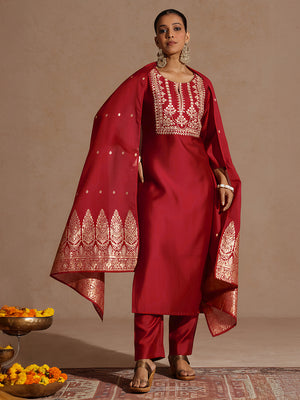 Color_Maroon