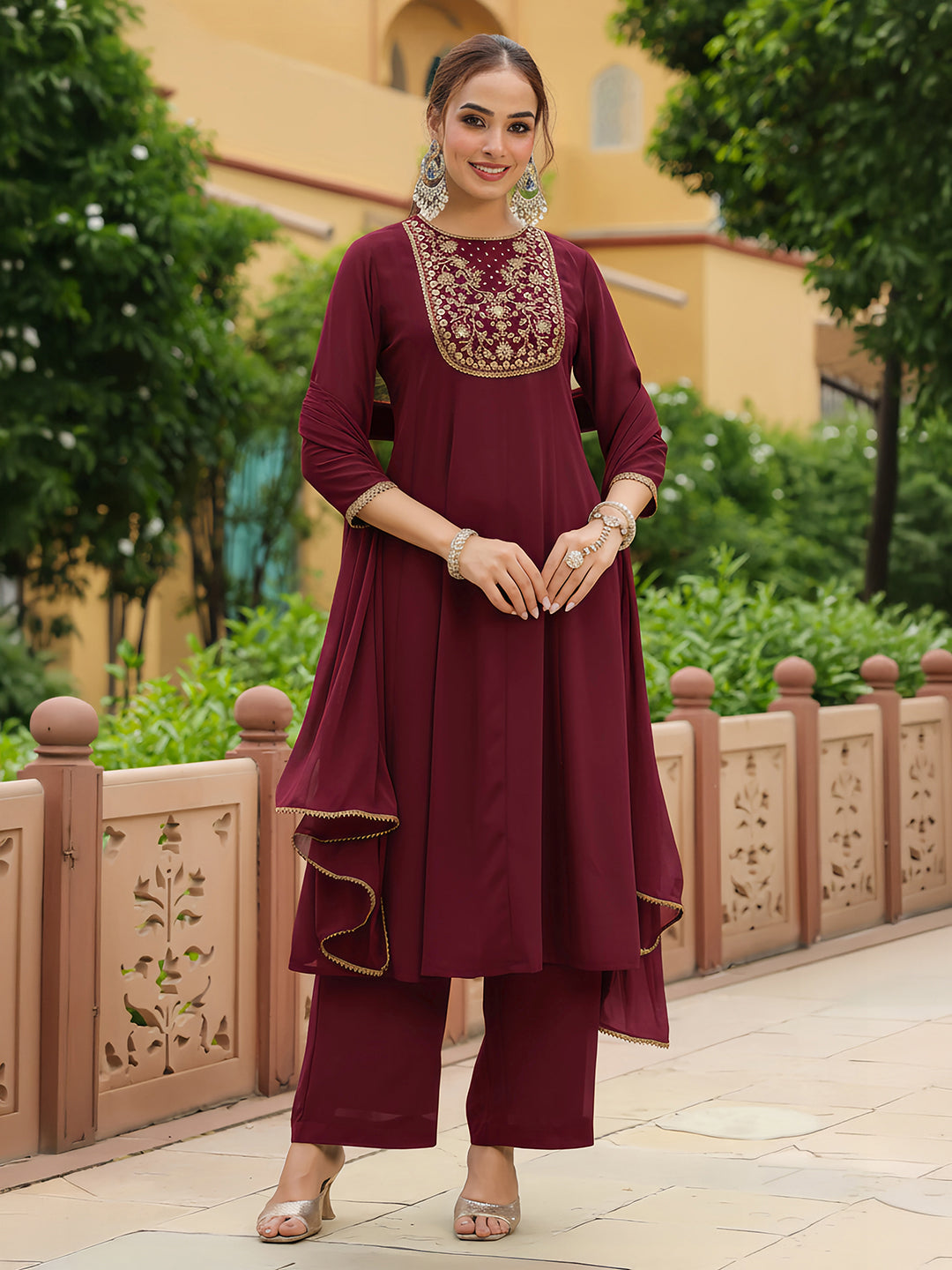 Color_Maroon
