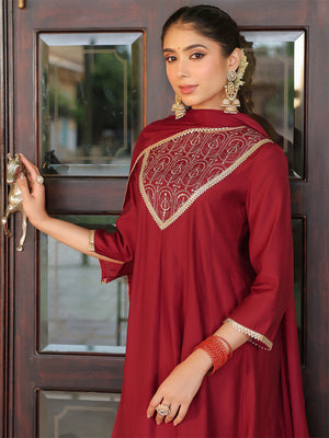 Color_Maroon