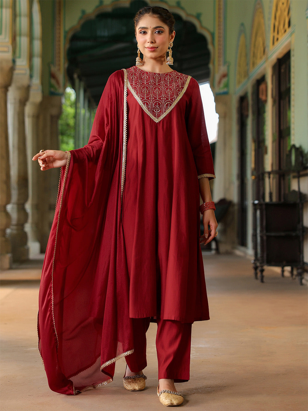 Color_Maroon