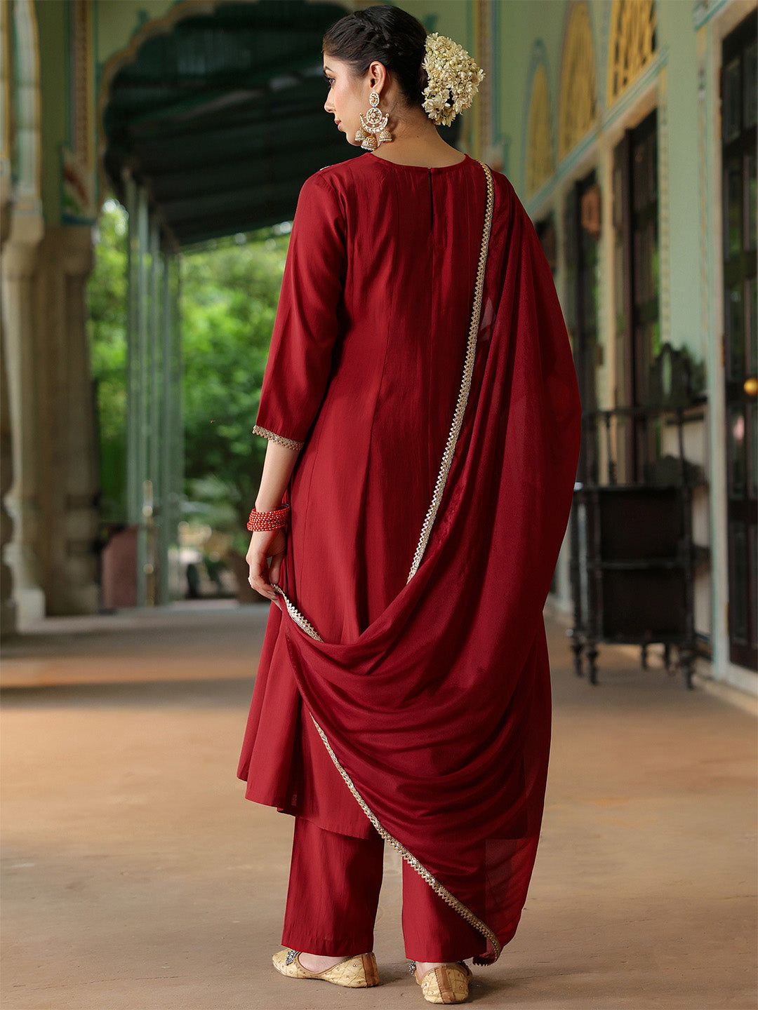 Color_Maroon