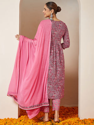 Color_Pink