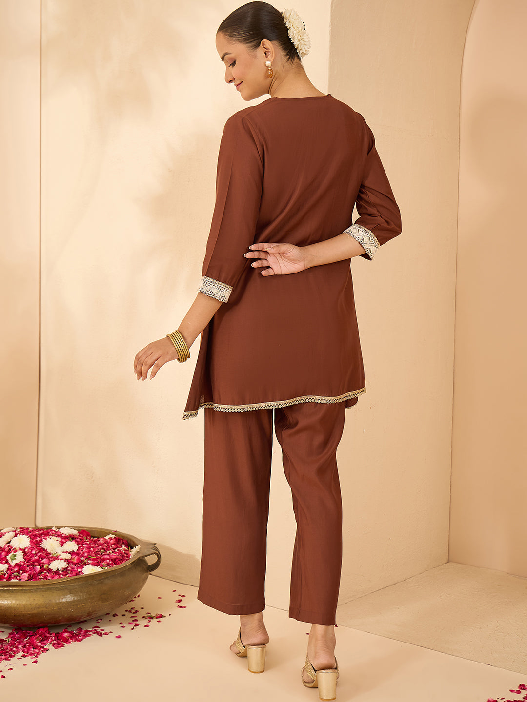 Color_Brown