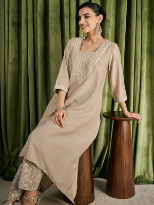 Color_Beige