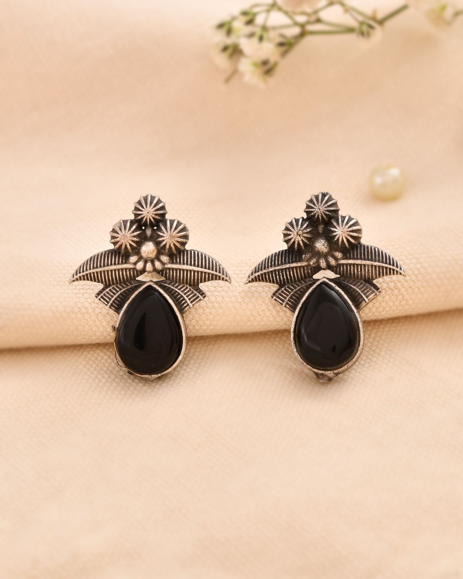 Color_Black