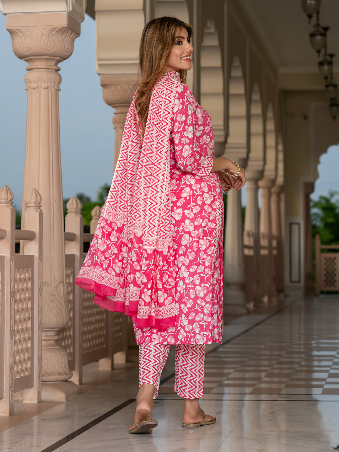 Color_Pink