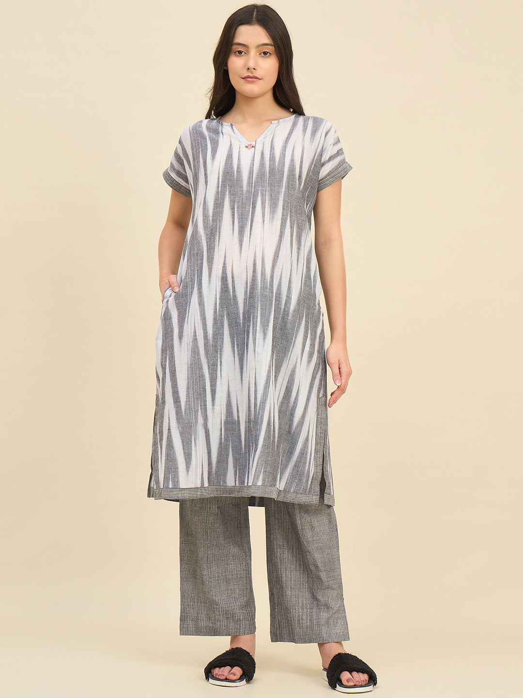 Color_Grey